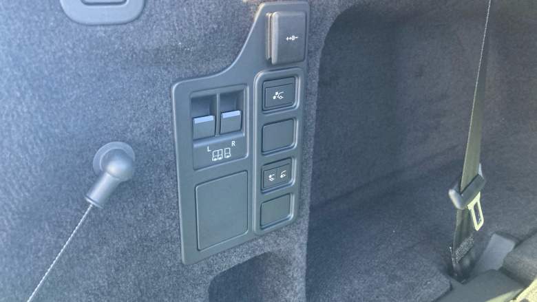 Land Rover Discovery 3.0 D350 Gemini 5dr Auto Diesel Station Wagon